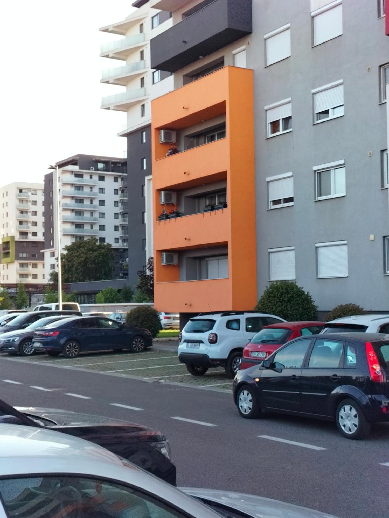 Lotus Area On Lägenhet Oradea Exteriör bild